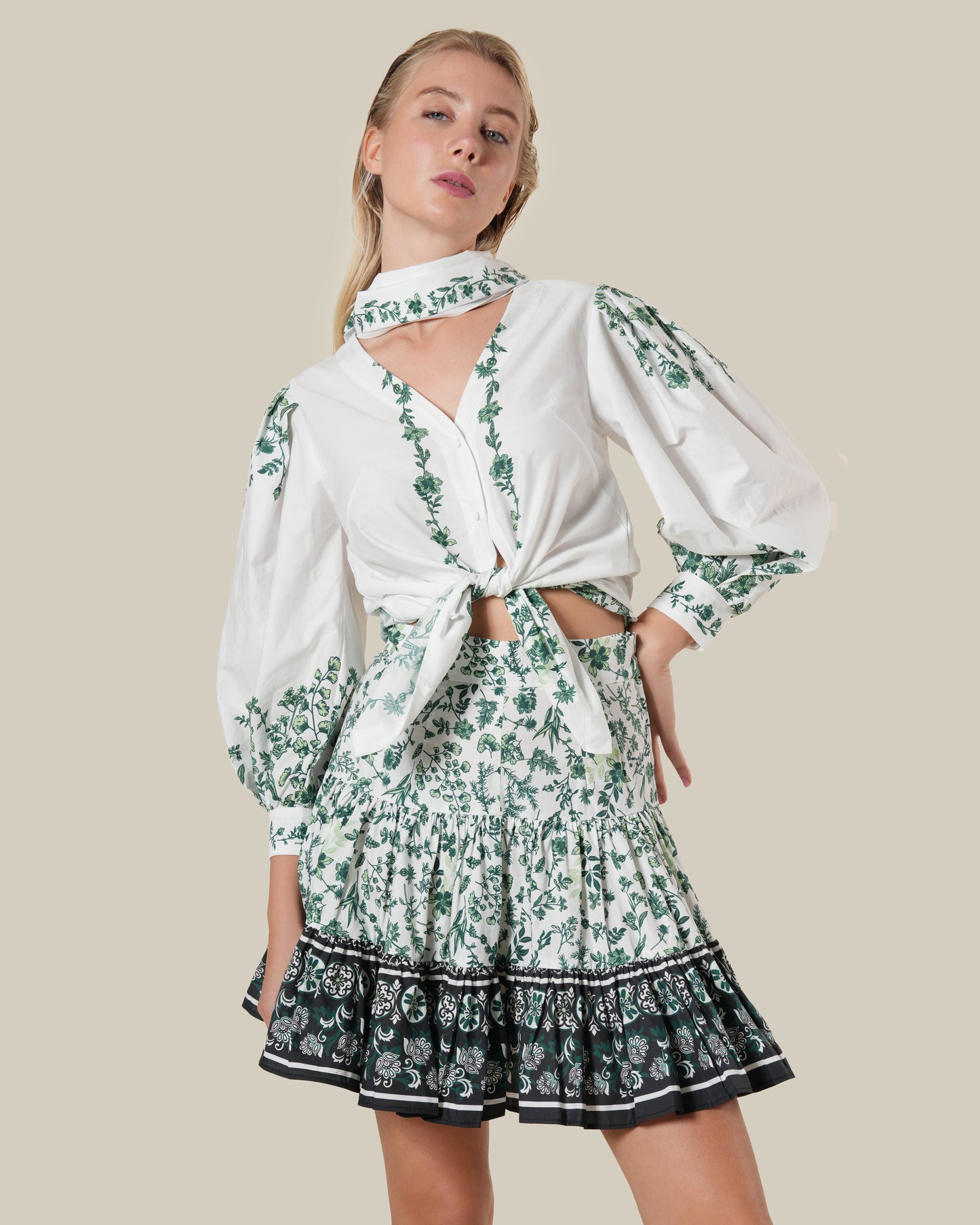 Tiered Ditsy Floral Print Mini Skirt