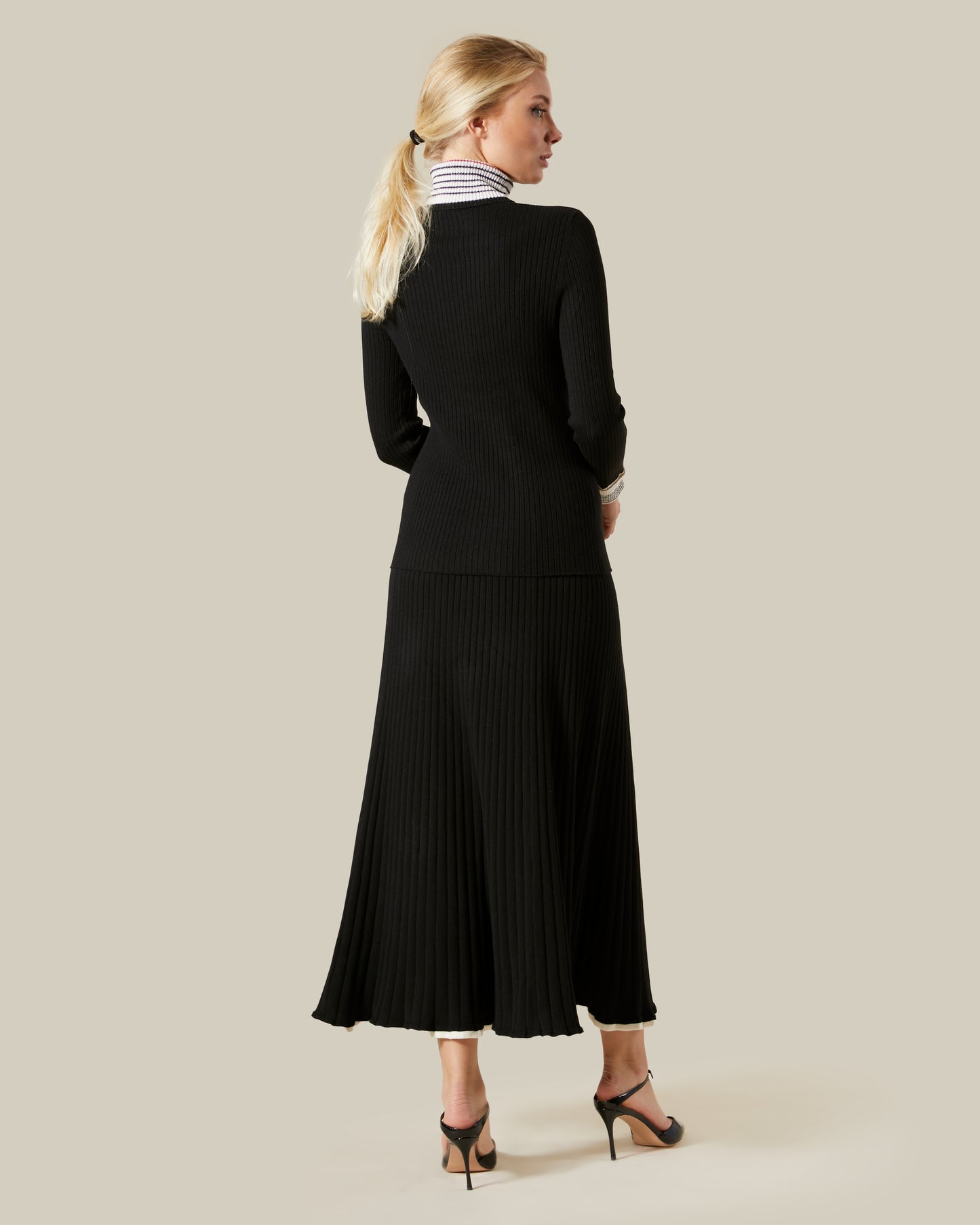 Ribbed Turtle Neck Top