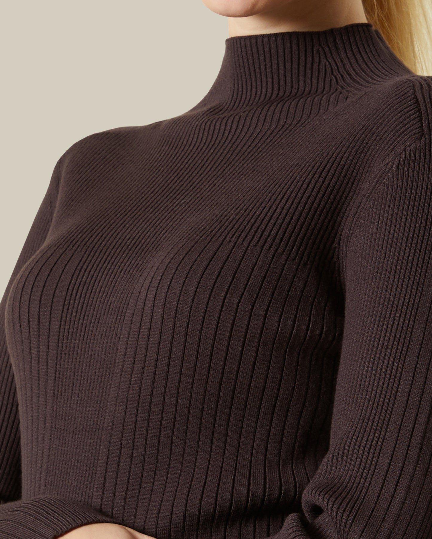 Solid Tone Ribbed Top