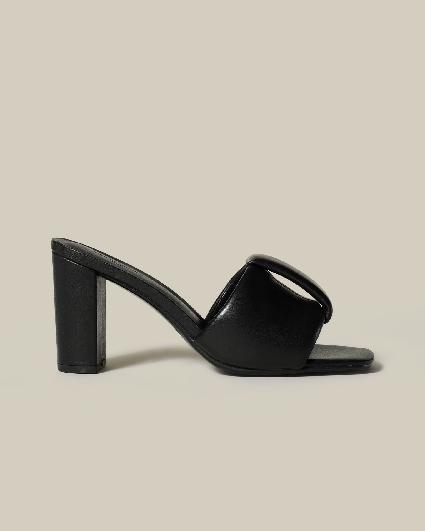 Puffed Band Block Heels