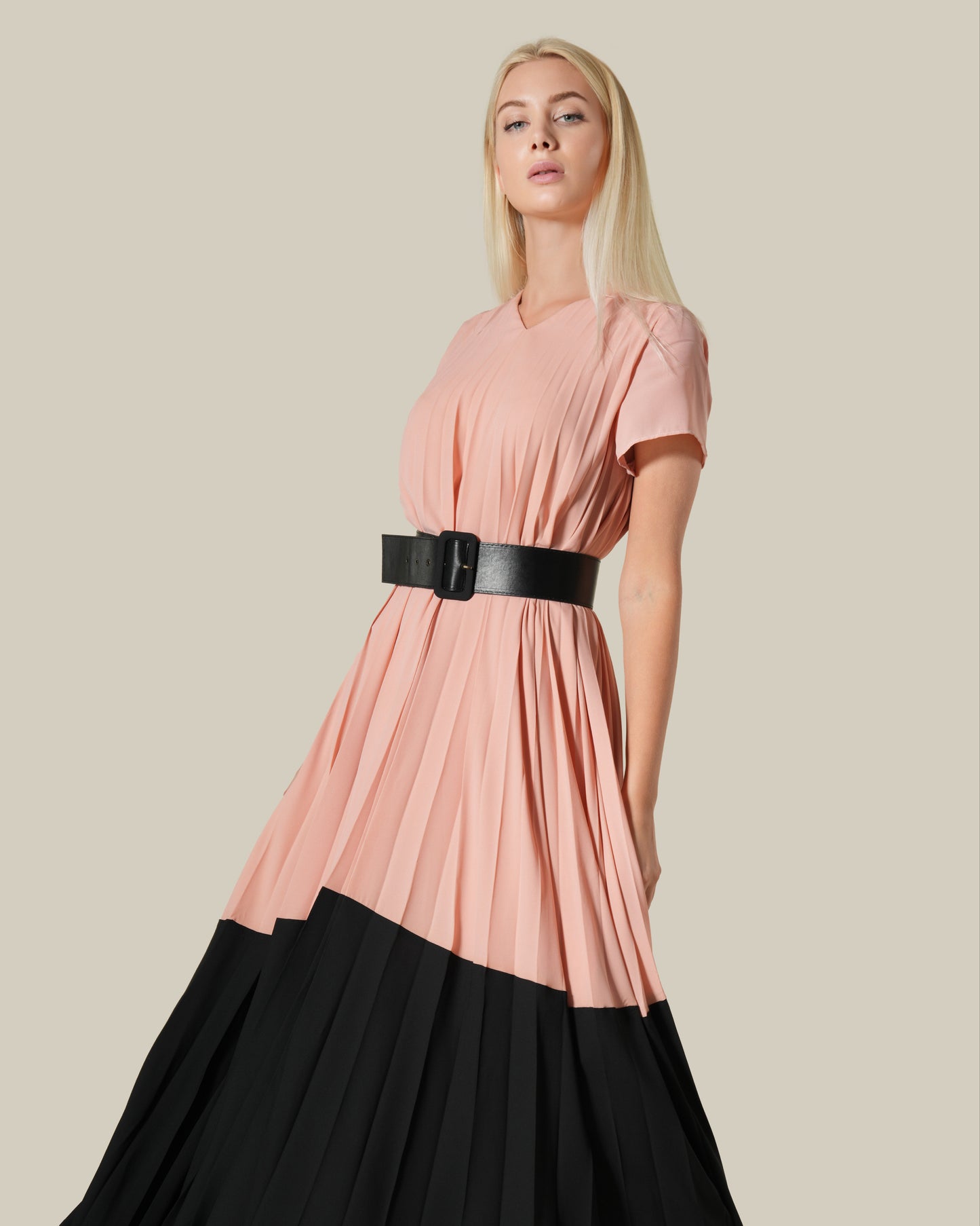 Colorblocking Pleated Maxi Dress